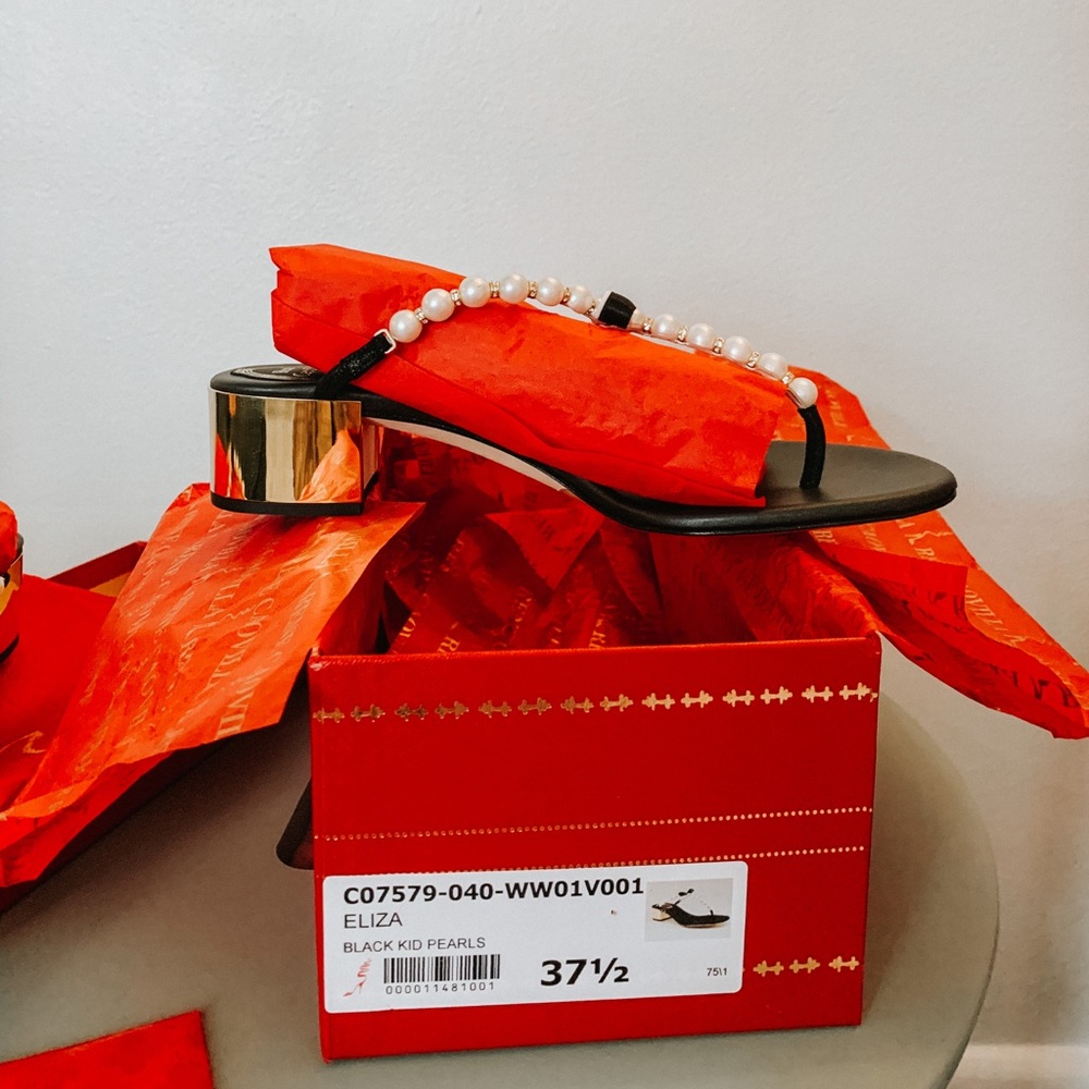 RENÉ CAOVILLA 40MM SWAROVSKI PEARL SANDALS W/ BOW